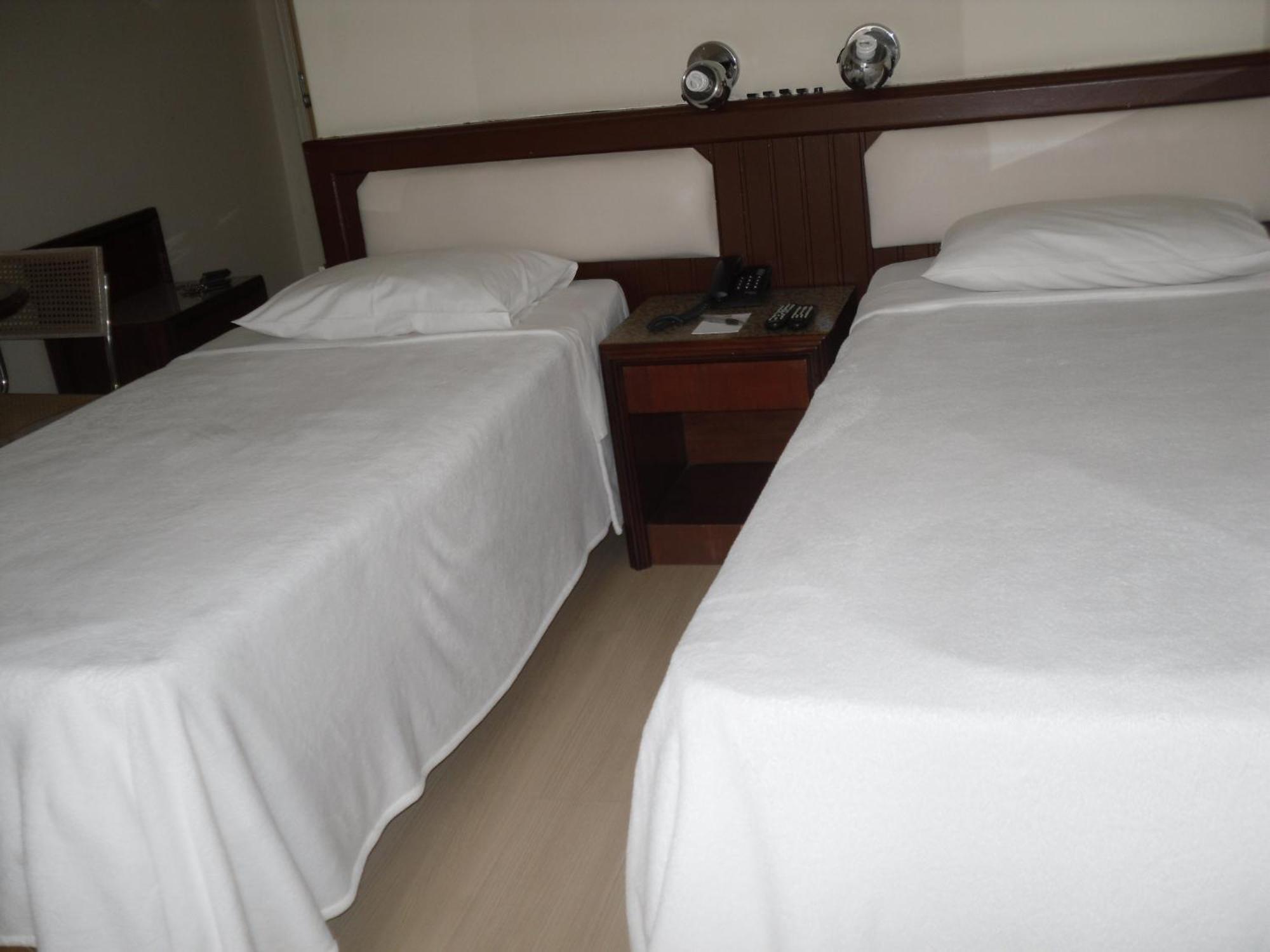 Hotel Cha Prime Curitiba Zimmer foto
