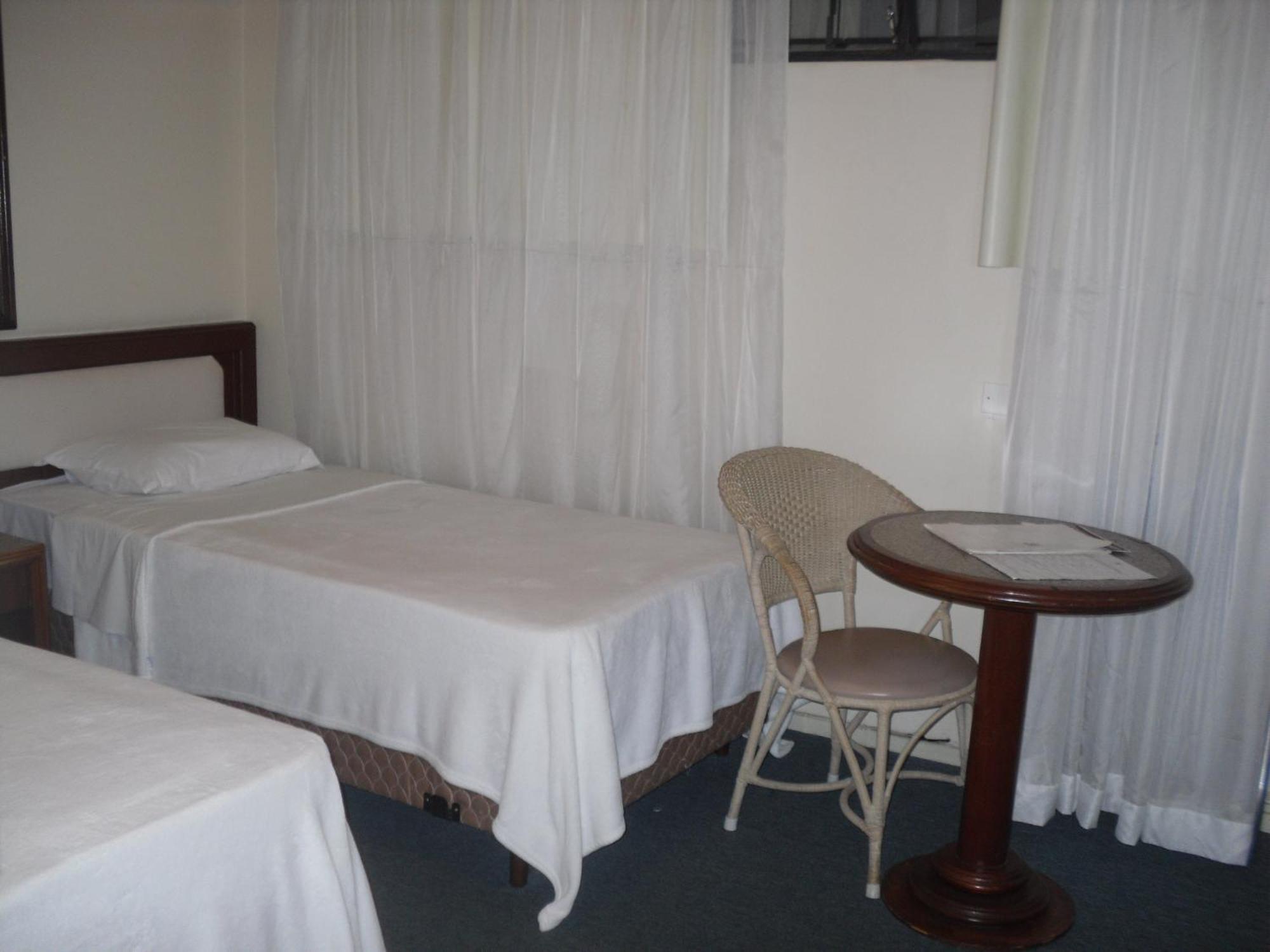 Hotel Cha Prime Curitiba Zimmer foto